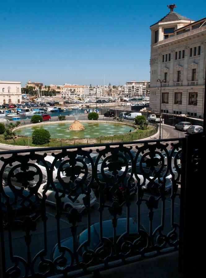 Ortigia Exclusive Apartment Szirakúza Kültér fotó